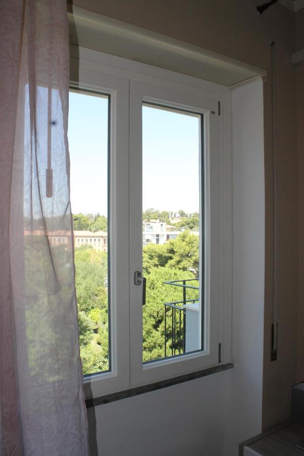 T-Rooms Кальярі Екстер'єр фото