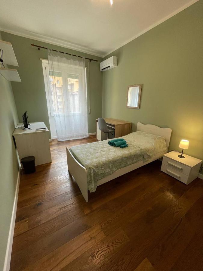 T-Rooms Кальярі Екстер'єр фото