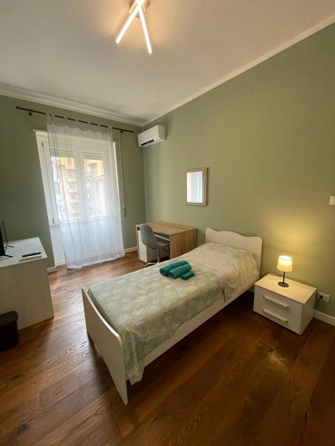 T-Rooms Кальярі Екстер'єр фото