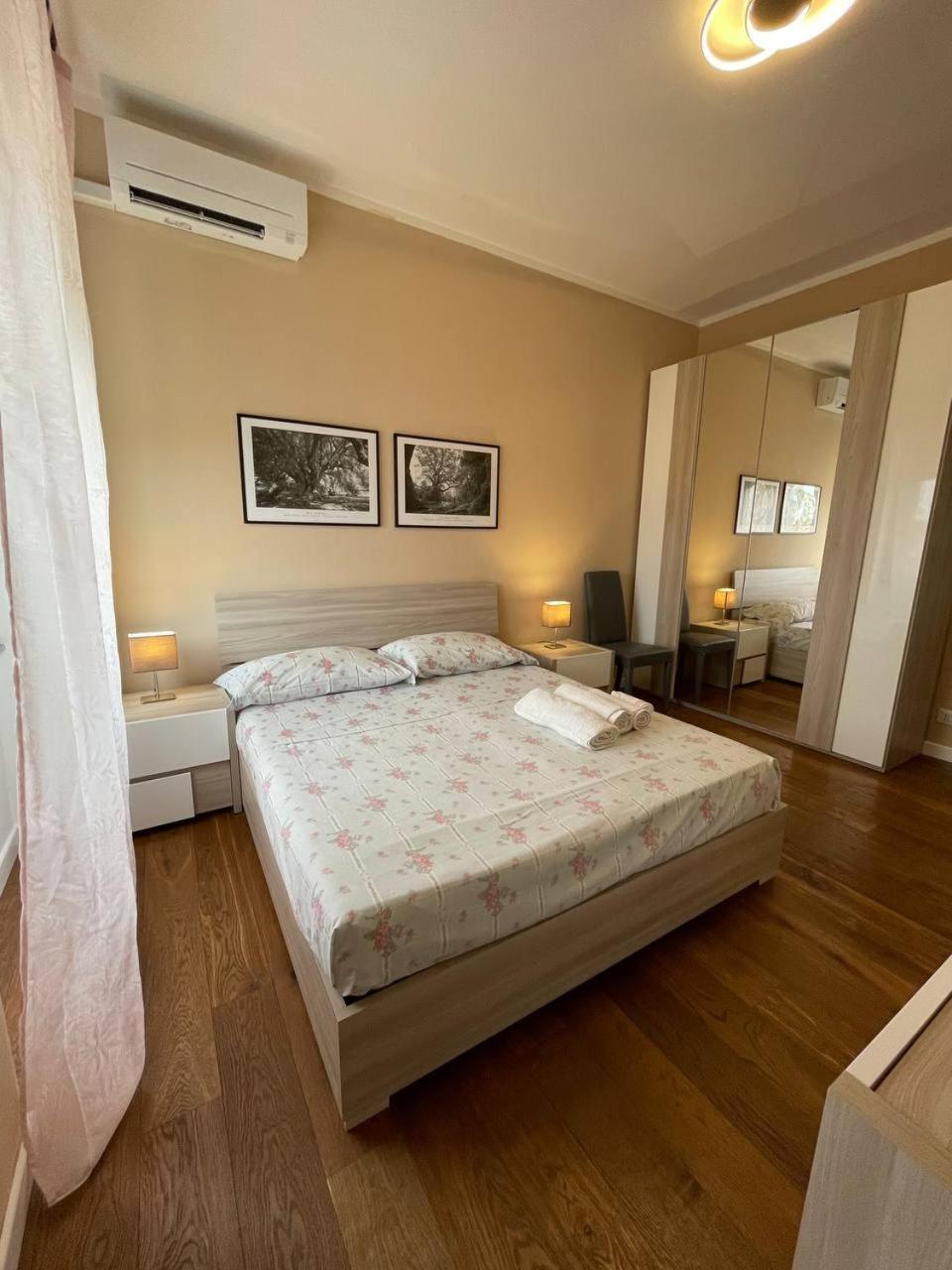 T-Rooms Кальярі Екстер'єр фото