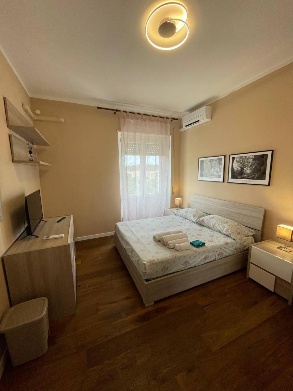 T-Rooms Кальярі Екстер'єр фото